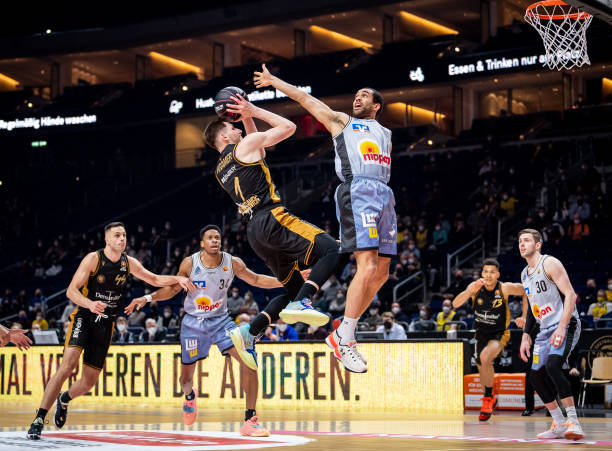 足球发展历 足球发展历